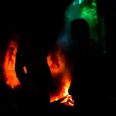 El descubrimiento prohibido en la cueva primitiva - Bild