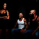 El descubrimiento prohibido de Dany con los skinheads icon