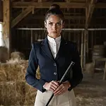 Die strenge Herrin im Stall icon